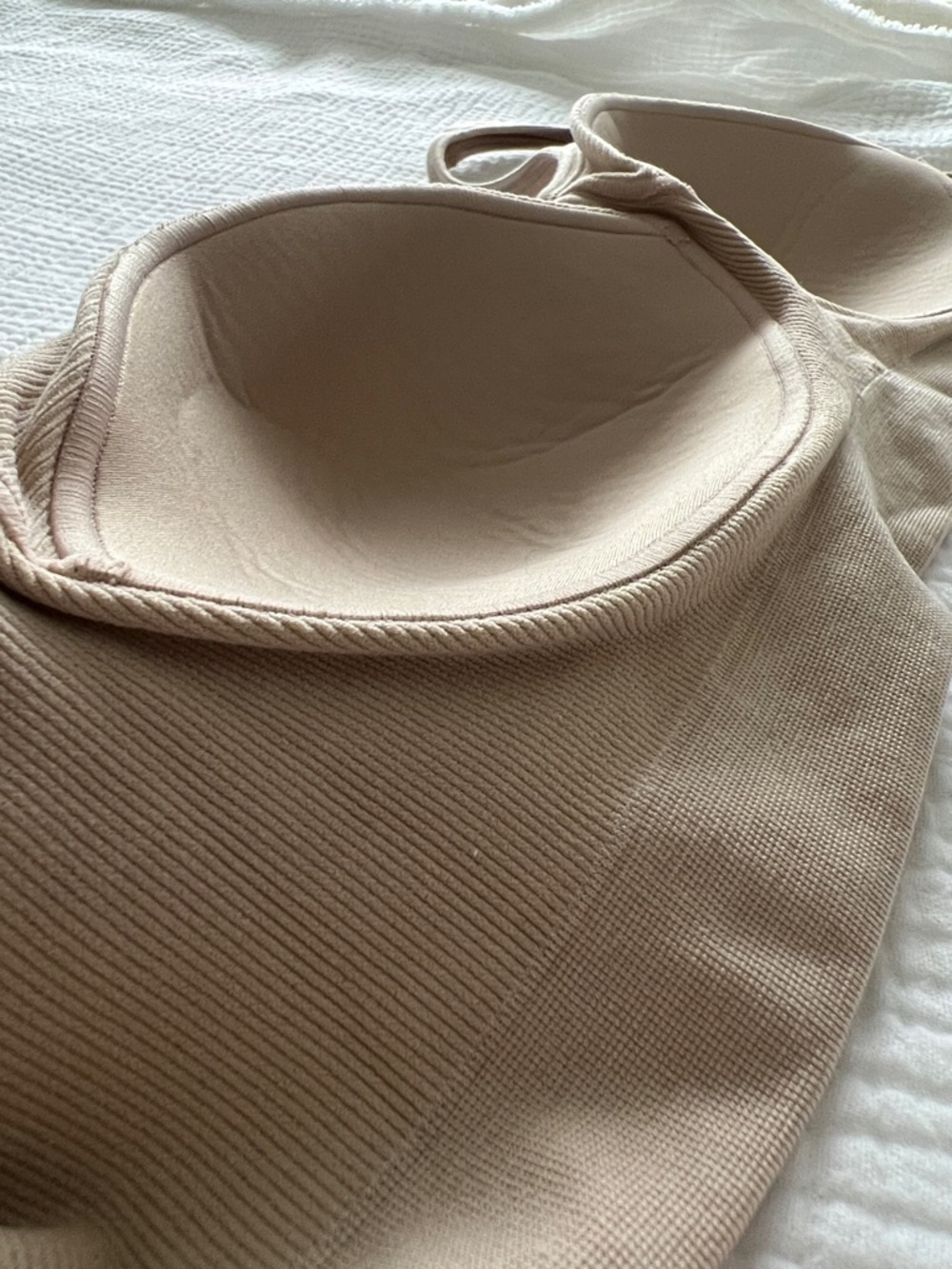 NWOT • Bali Smooth Wireless Cup Lined Comfort Bra  • Tan/Beige • Women’s Large - Picture 5 of 8